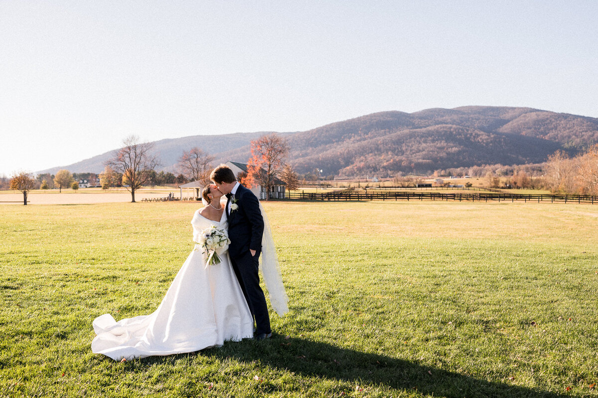 King Family Vineyards Wedding Photographer - Hunter and Sarah Photography-76