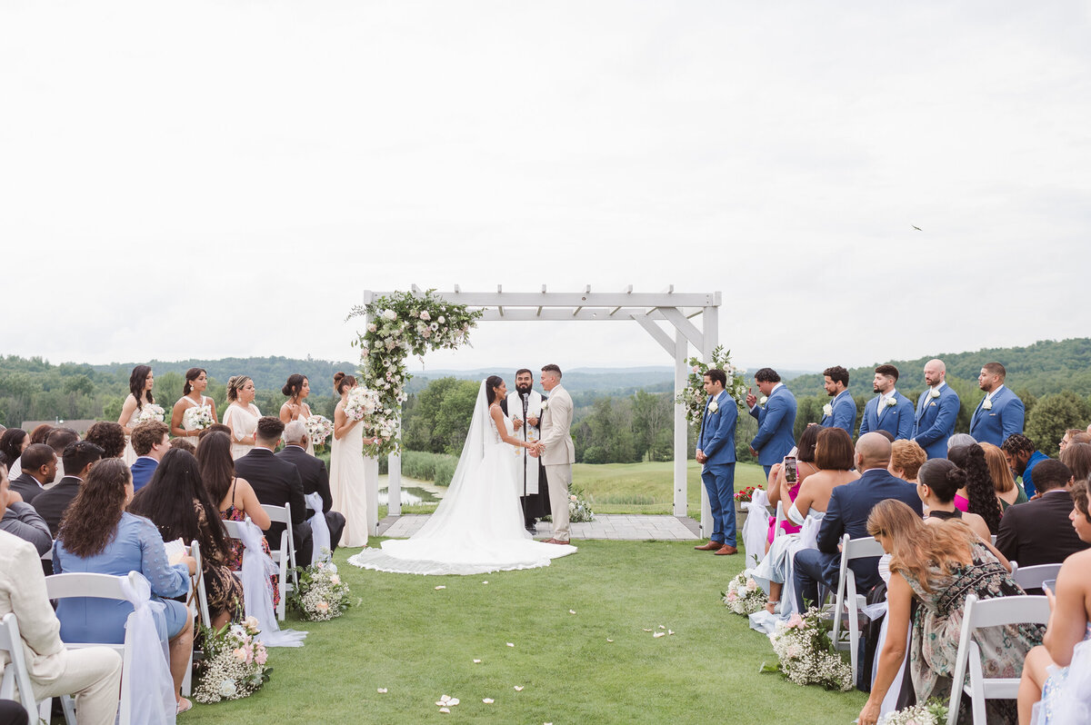 wedding-ceremony-photos-by-suess-moments-at-skyview-golf-club-new-jersey