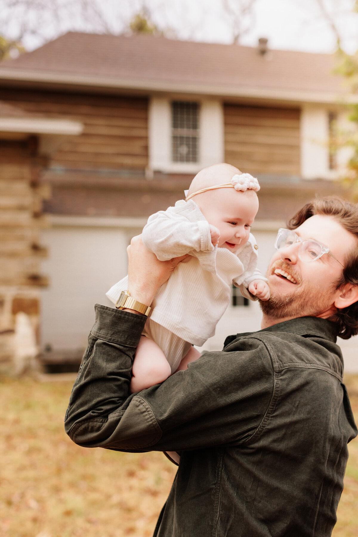 NWA family photographer, Northwest Arkansas best family photography, family portraits near me, professional family photos, family photography packages