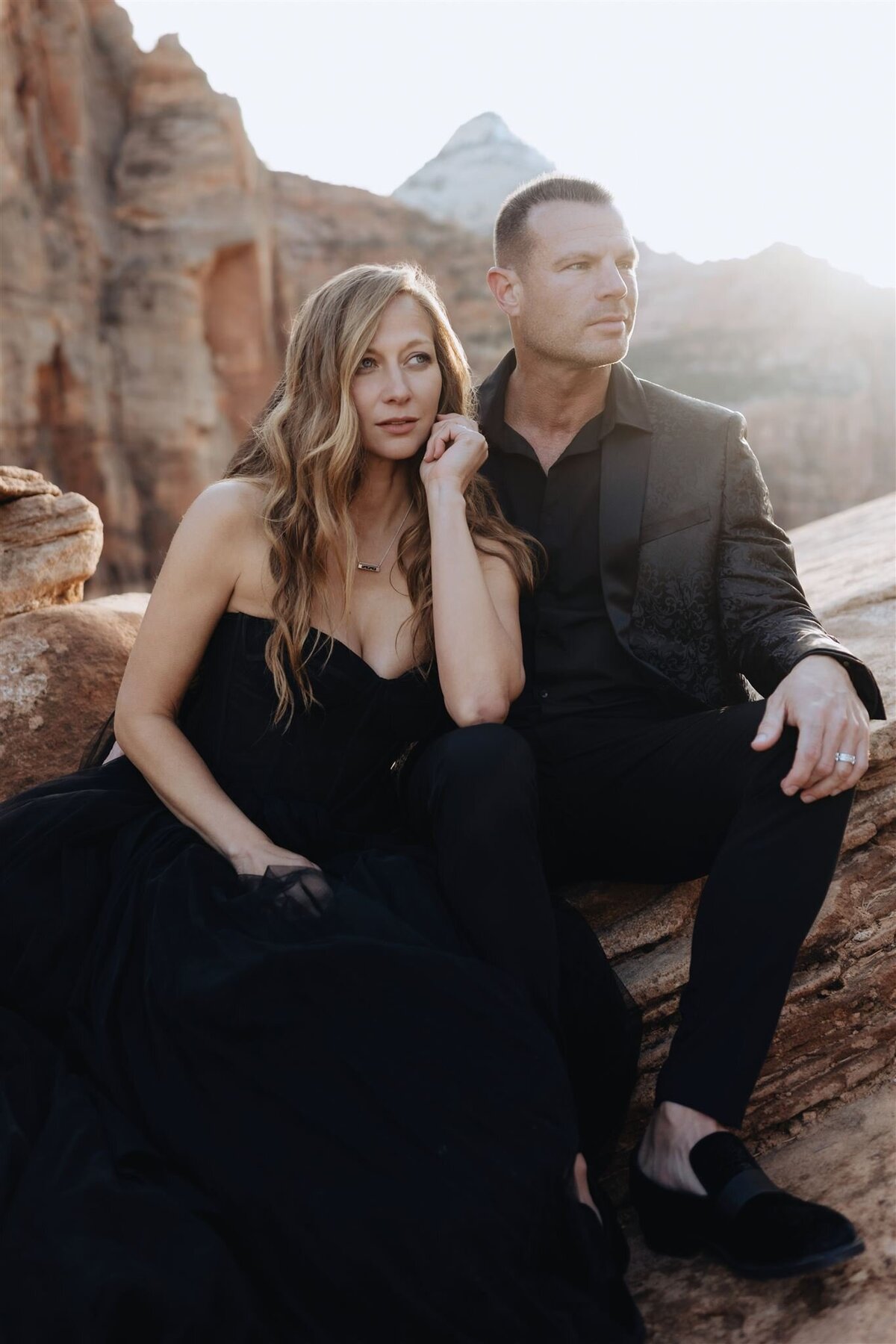 Zion-Elopement-overlook_Becca Photo-342_websize