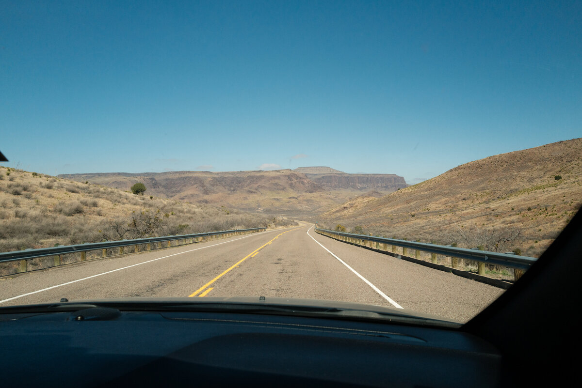 Marfa-Texas-engagement-K&H-Will-DeGraw-Clever-Disarray-13