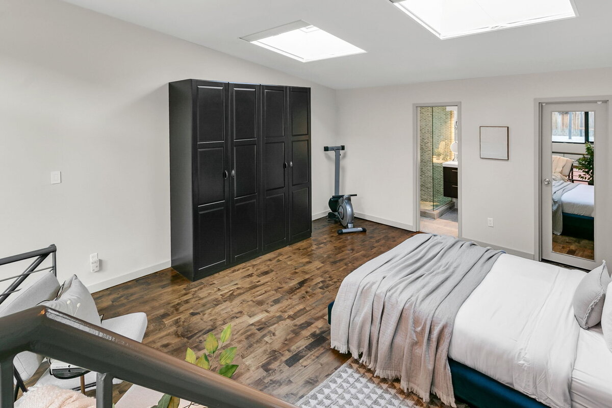 35-web-or-mls-26_021_Primary Bedroom