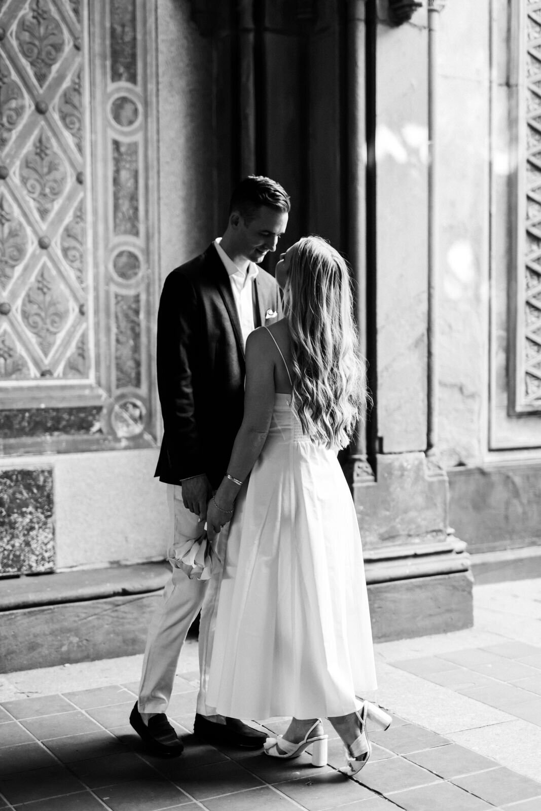 Stylish Central Park Engagement Photography 12