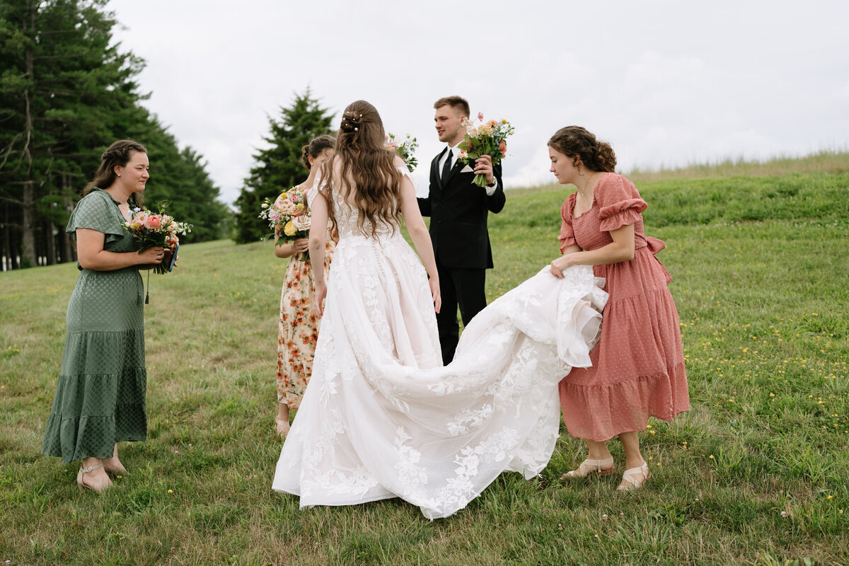 kraber-the-gathering-grounds-iowa-wedding-55