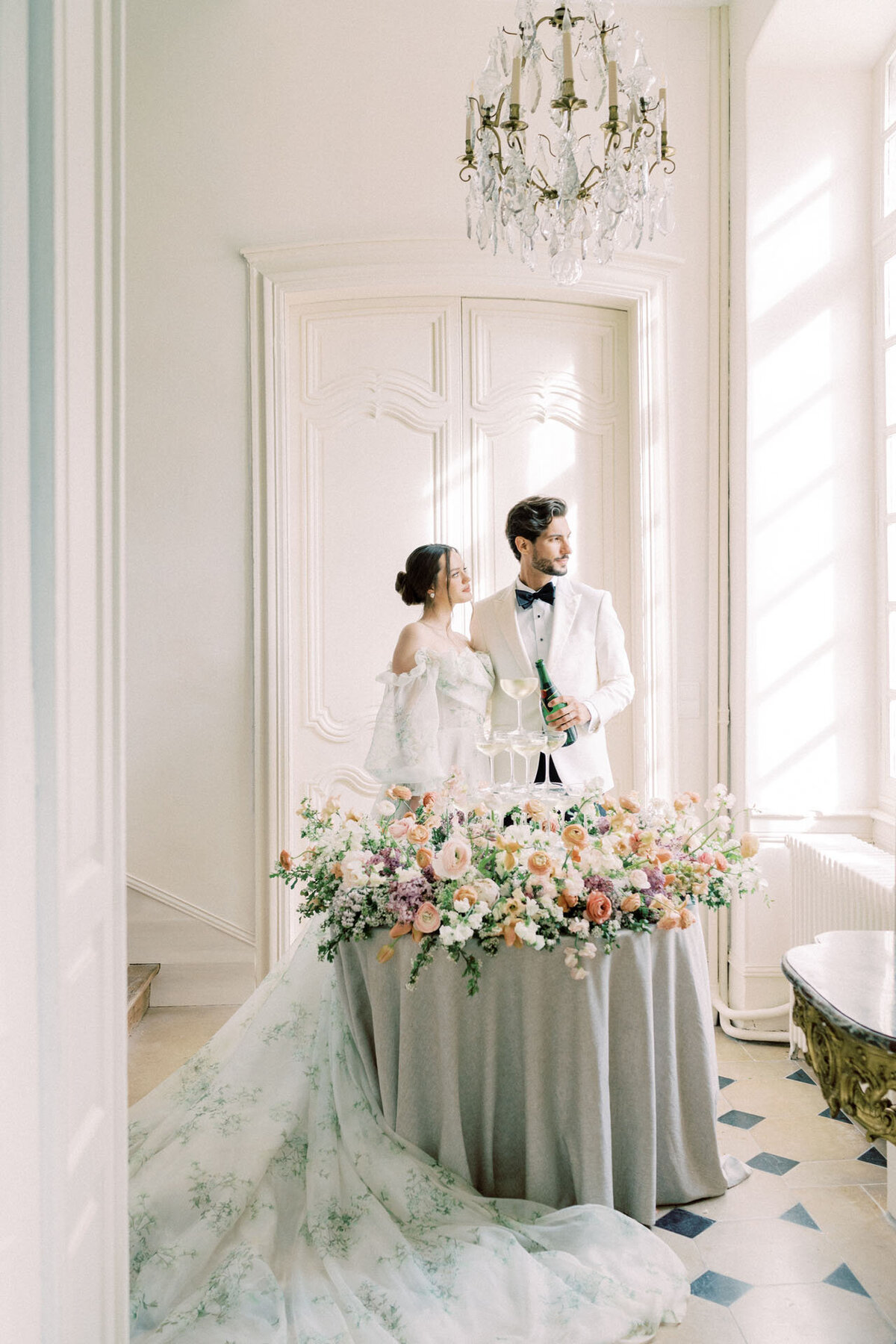 050623_Reverdie_Wedding-Editorial_SNEAK-PEEKS-16