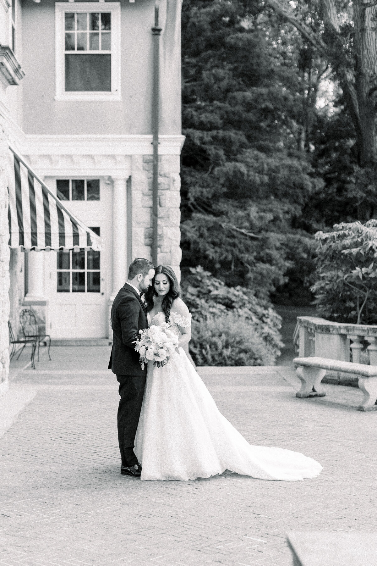 Blithewold Mansion Romantic and Timeless Summer Wedding