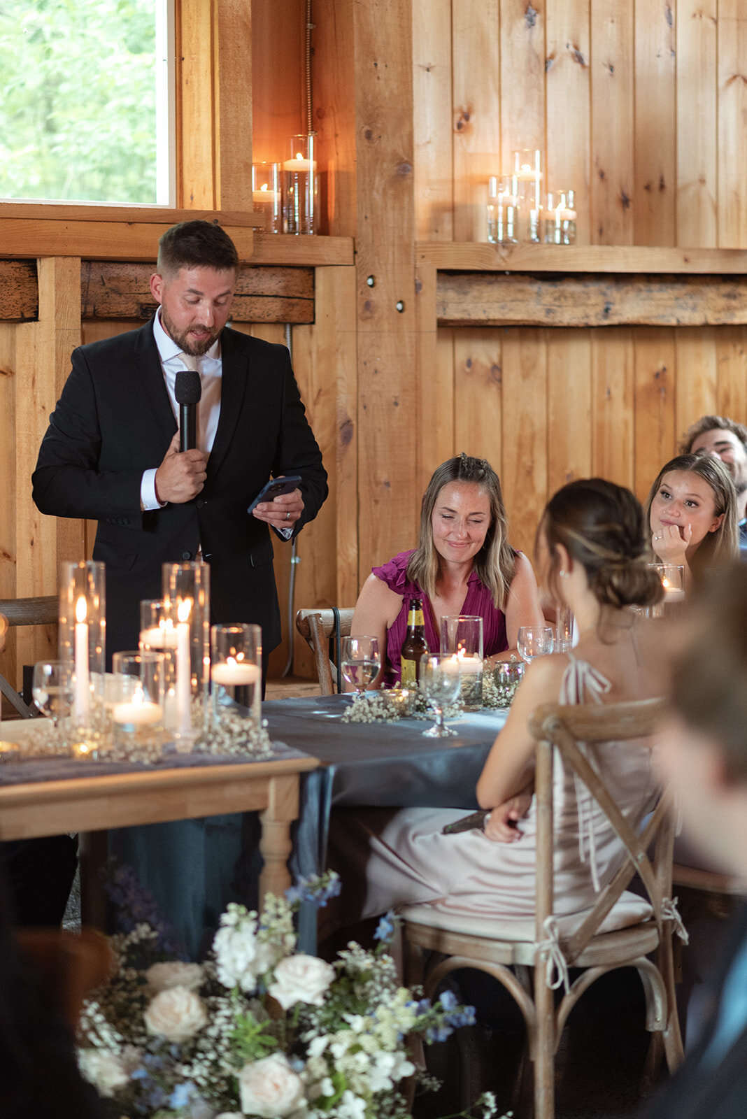 wedding-reception-head-table-blue-decor