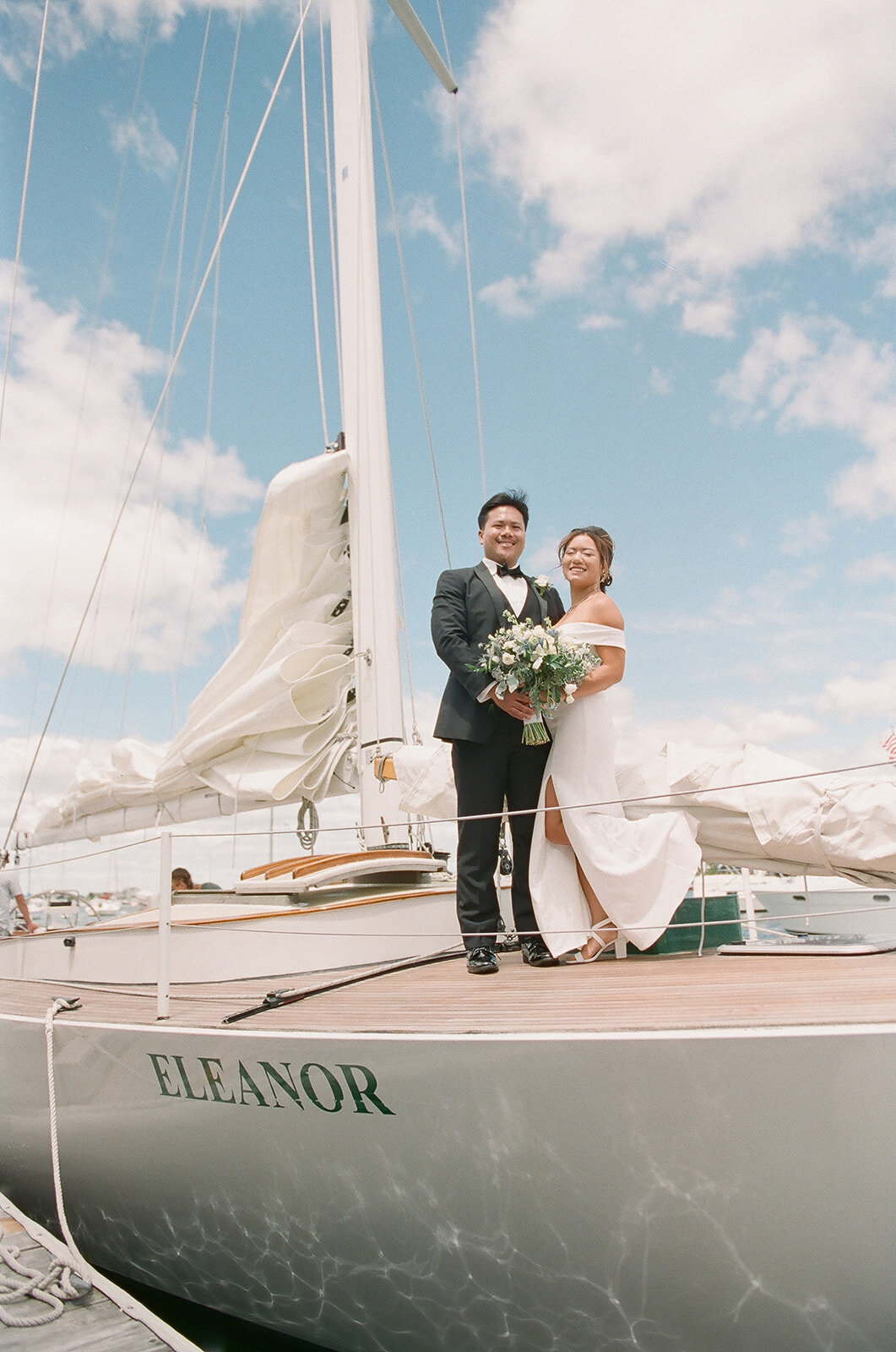 Elopement_Sailboat_Wedding_Newport_RI548122_0029308CHilaryBPhotography