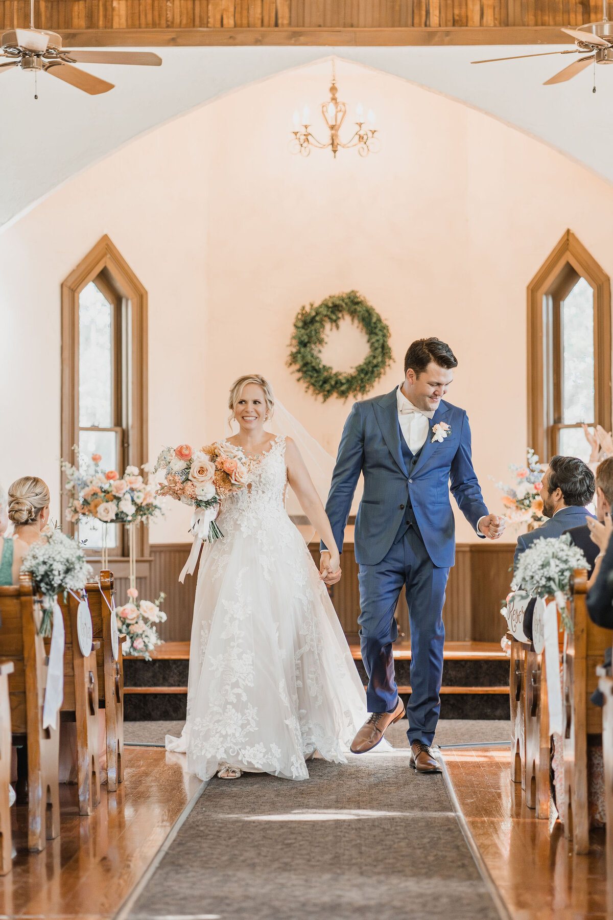 tara-tomlinson-chantilly-chic-florida-elopement-andrews-memorial-chapel-6