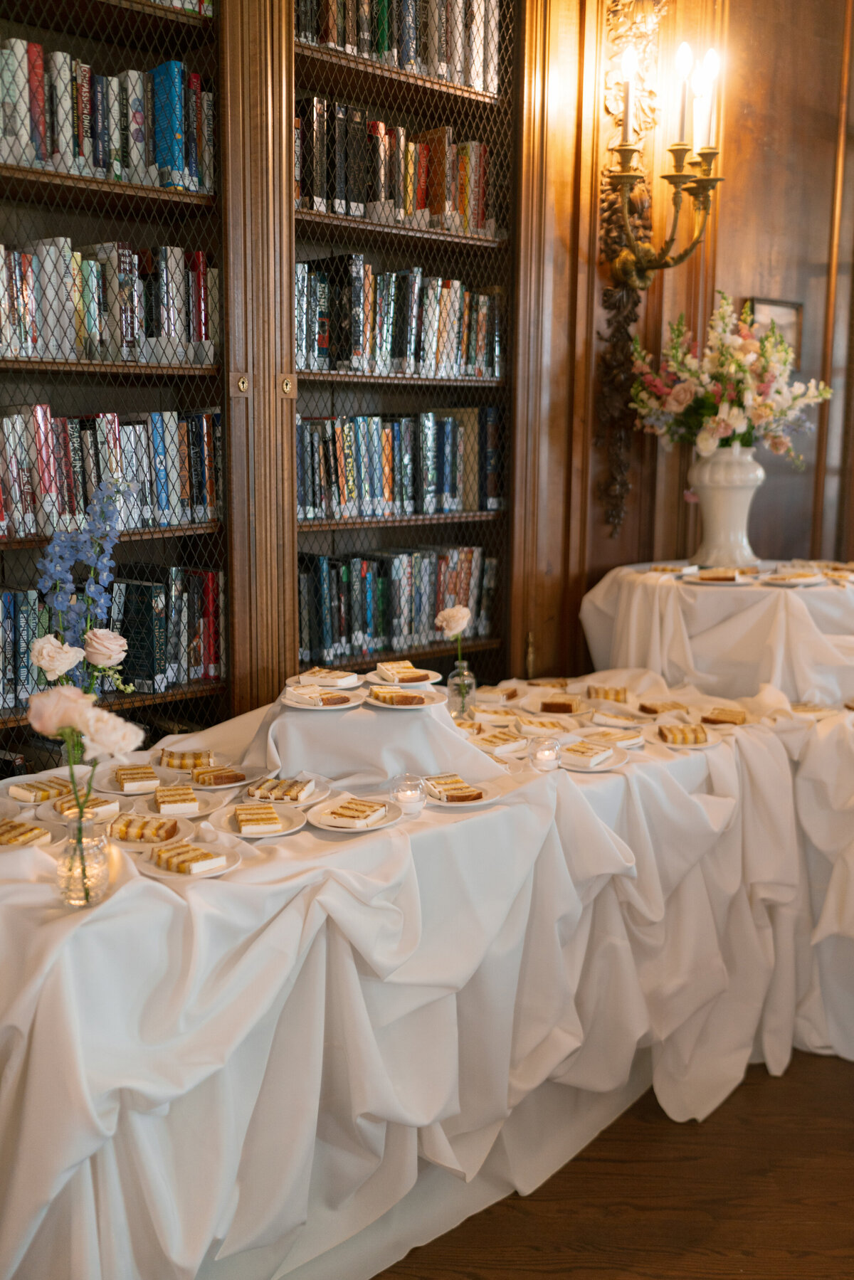 Berlez-Chicago-Wedding-Photographer-samantha-li-bridal-Eve-of-Milady-Armour-House-Editorial-149