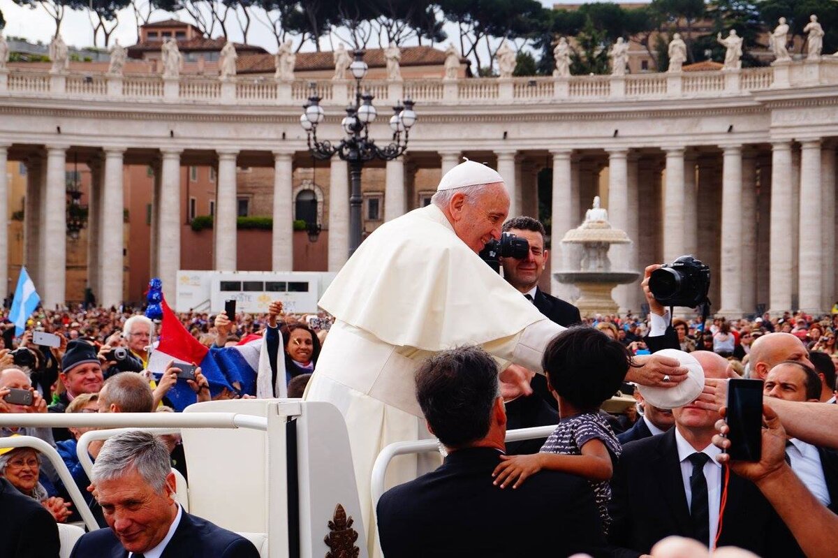 Pope2
