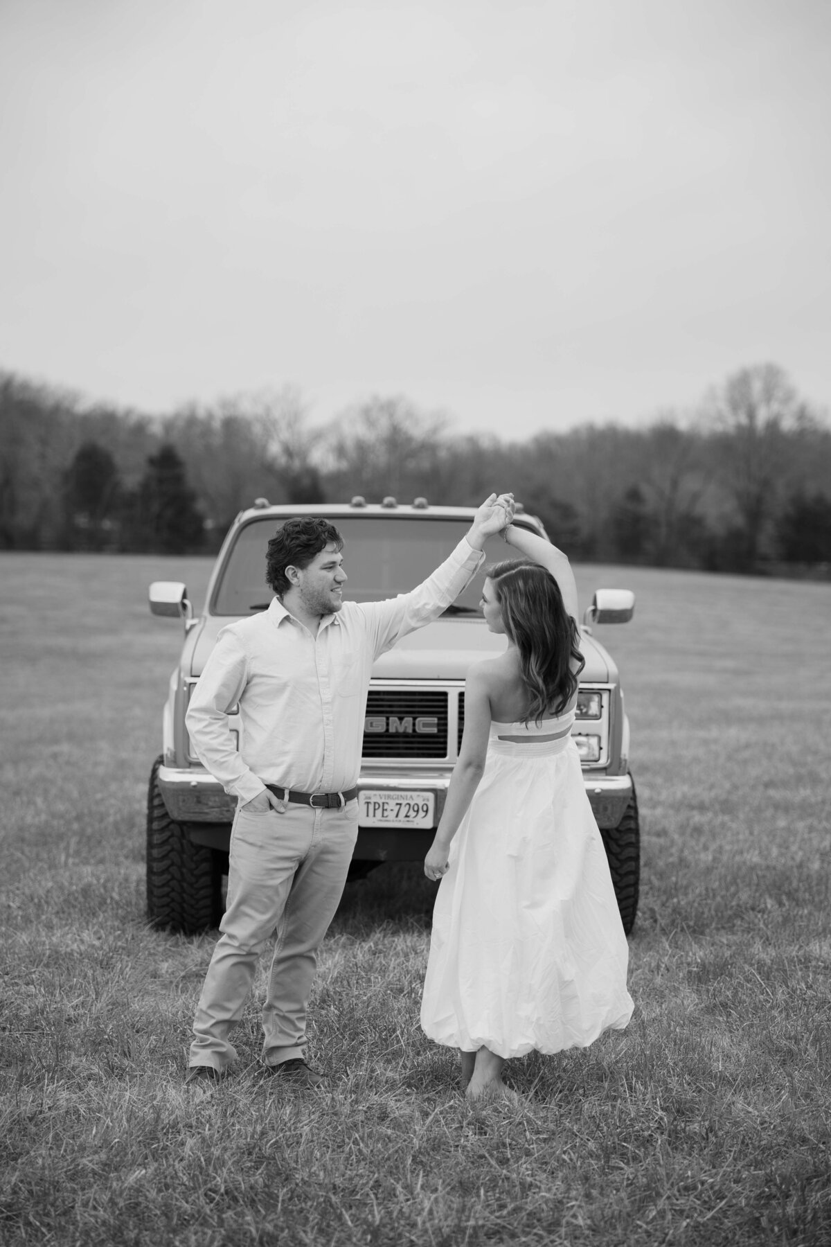 Chloe Parker Photography Heartfelt Wedding Photographer in Virginia — Feature Photos 11