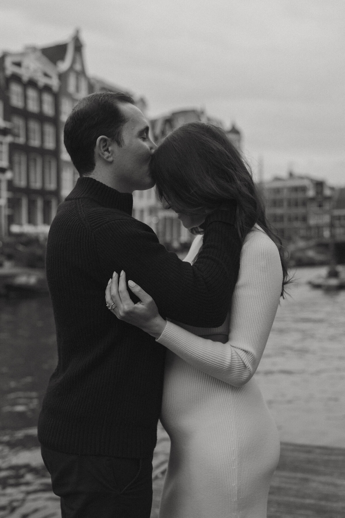 pregnancy-photoshoot-amsterdam-couple-photographer-amsterdam-inhousecapture-25