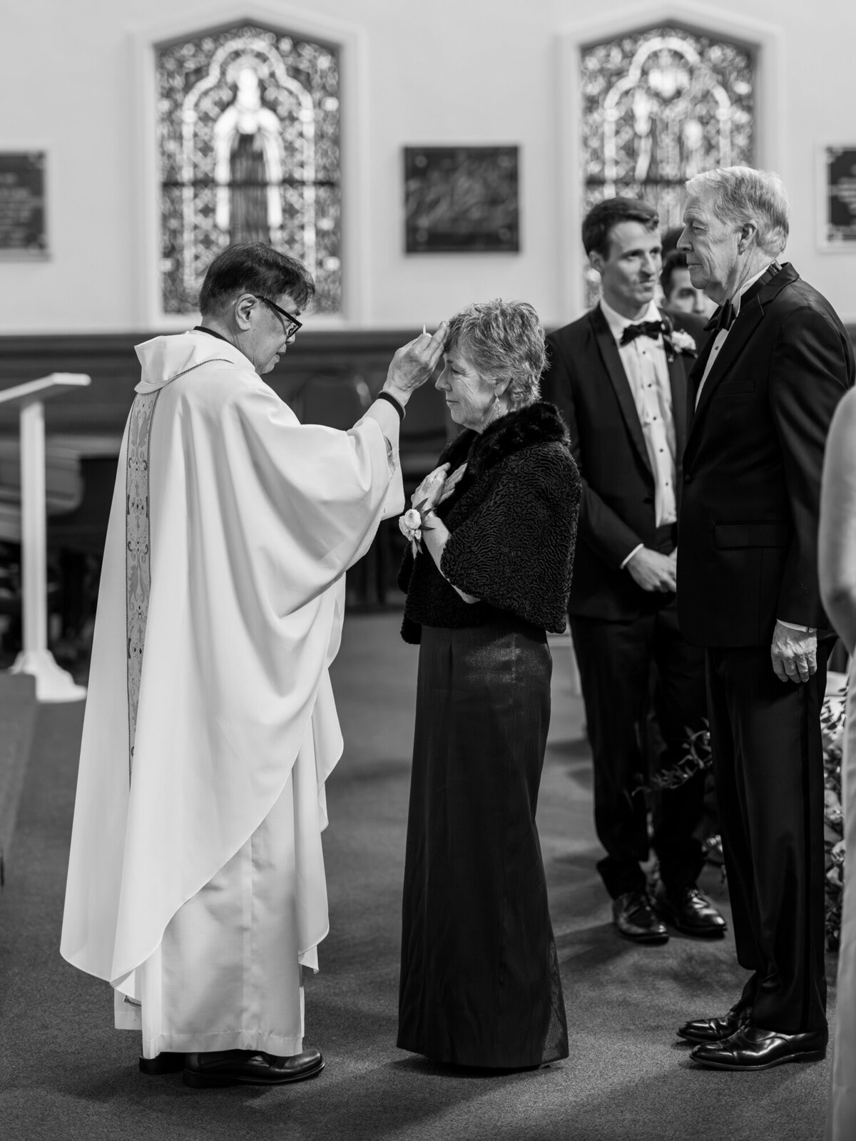 san francisco-flood-mansion-wedding-photography-catholic-wedding-classic-blackandwhite-churchwedding-wedding-thedejaureguis-037
