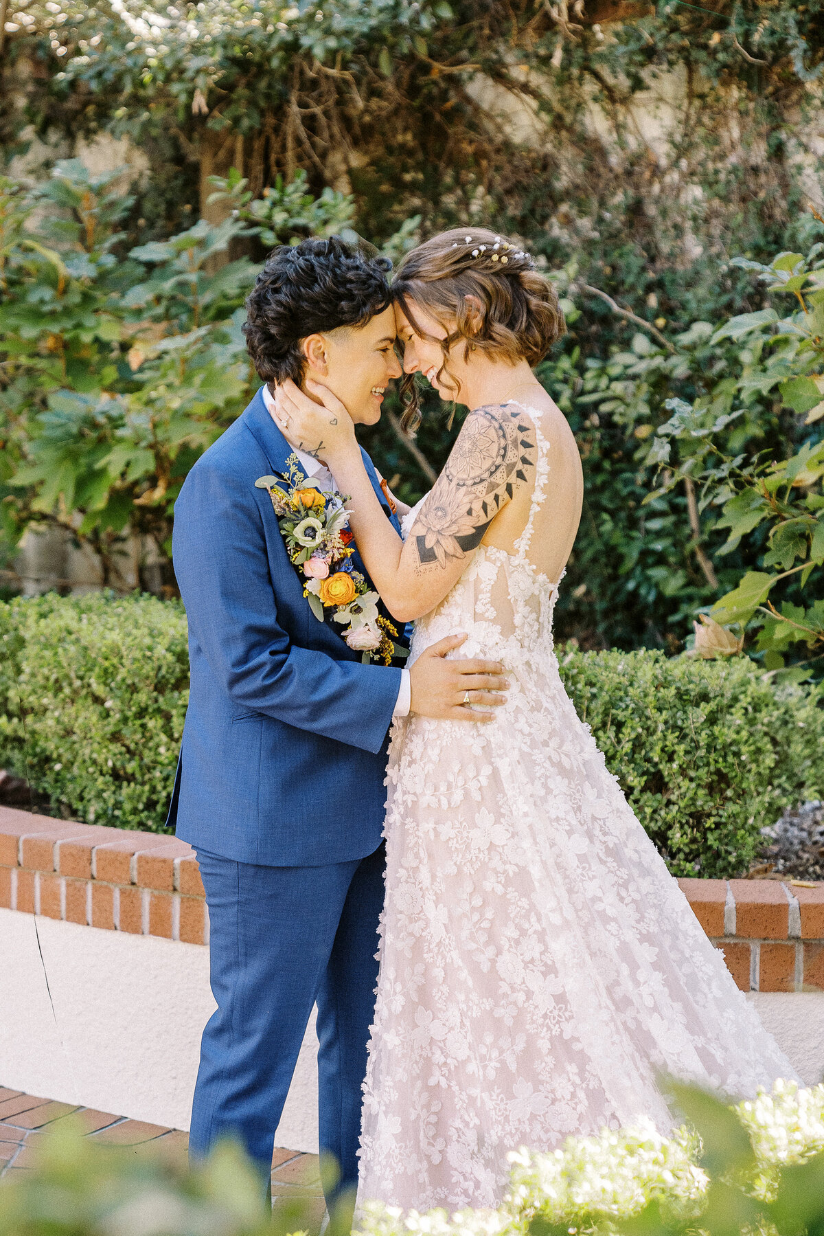 lgbtq-vizcaya-sacramento-wedding-010