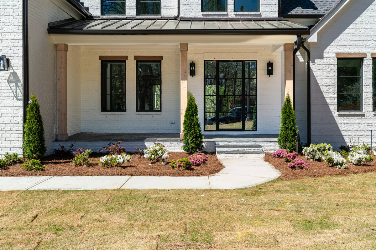 4211 Blackland Dr-030