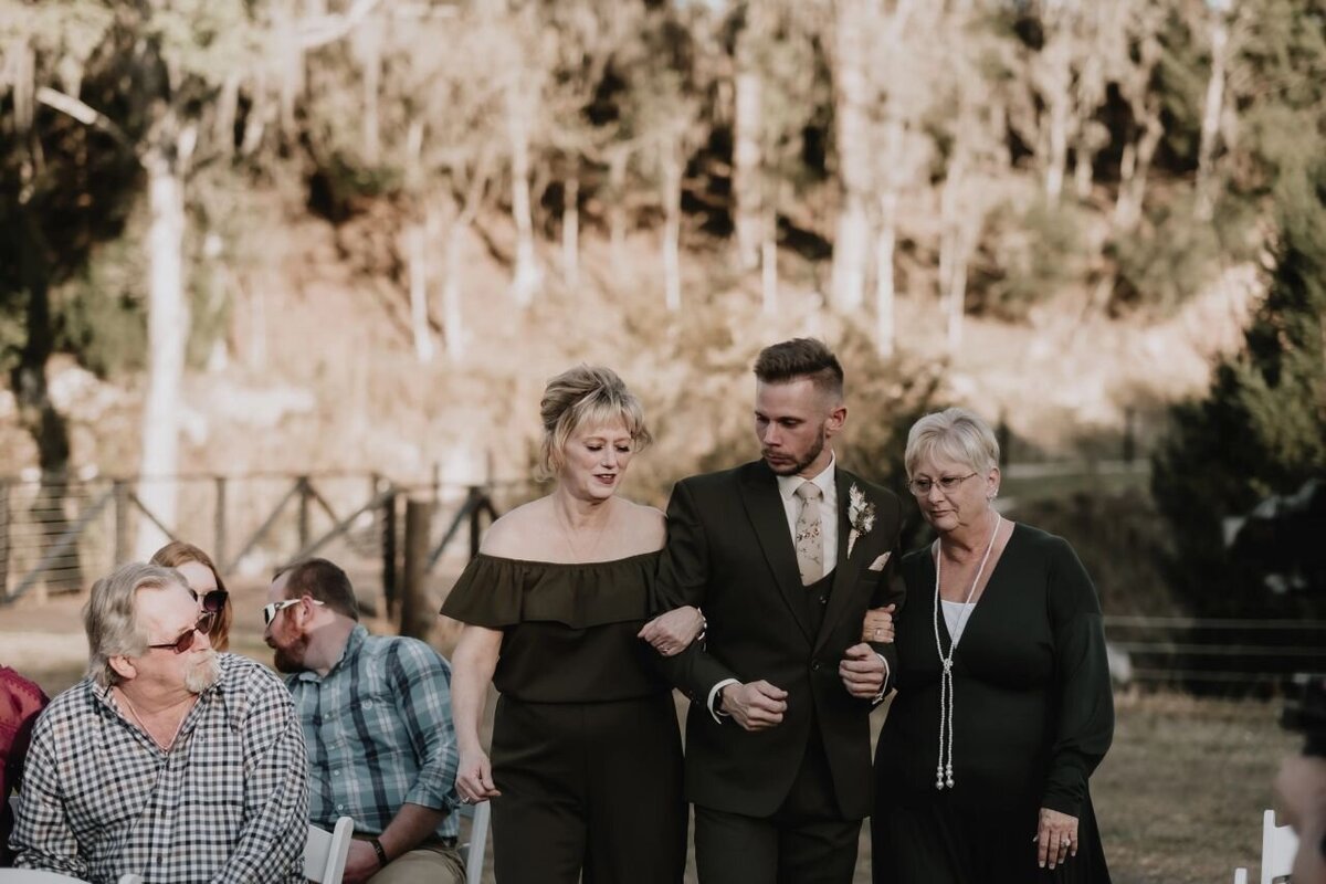 paisley-sunshine-white-rock-canyon-tampa-elope-chantilly-chic-celebrations-19
