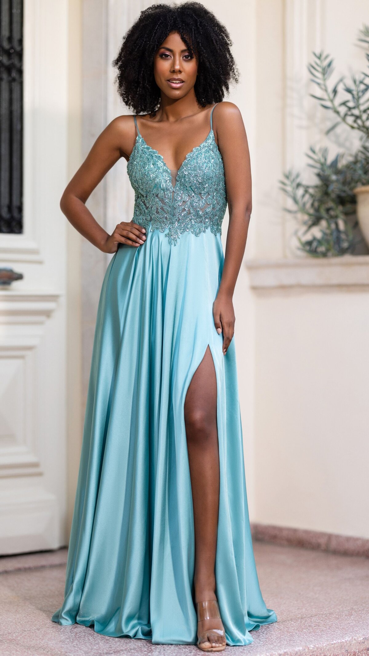 spolecenskesaty21.10.25.73