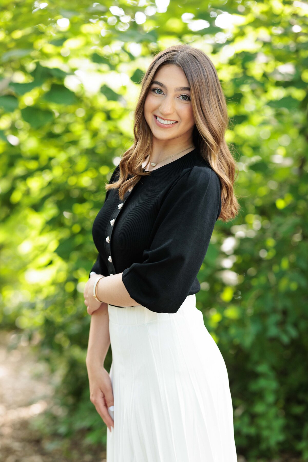 high-school-senior-greenery