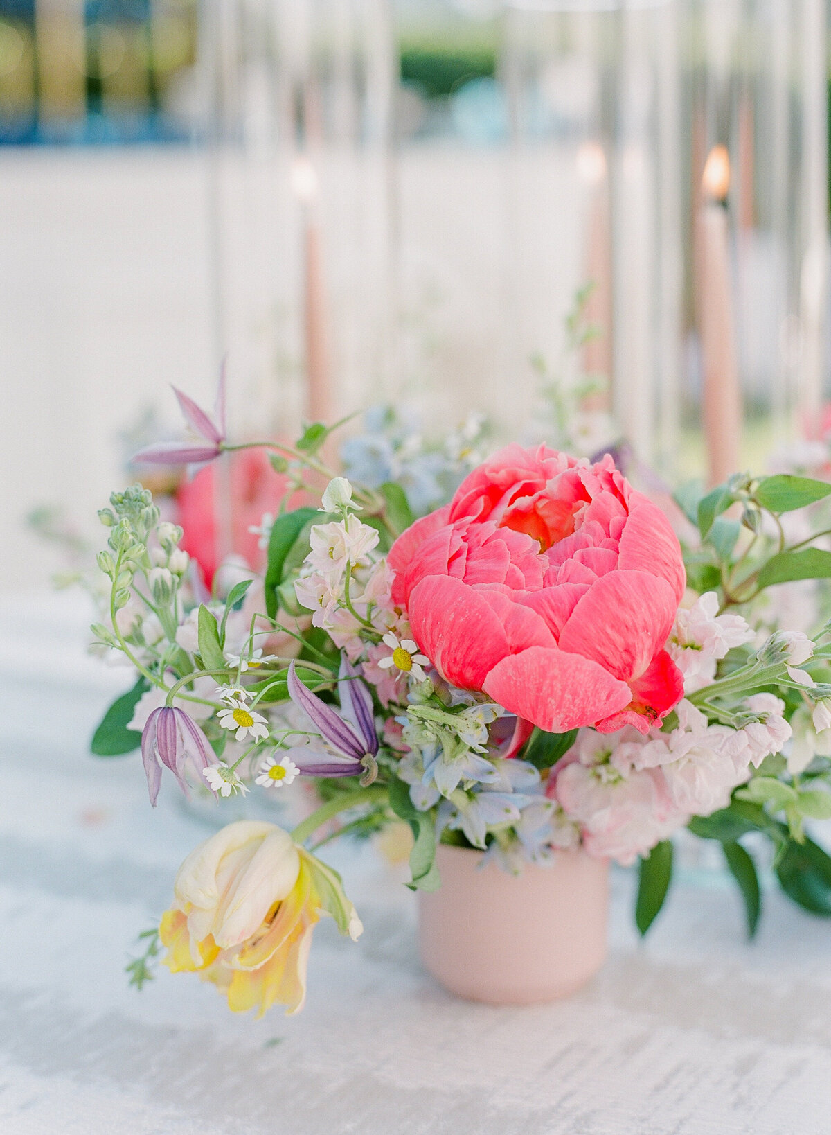 vibrant-floral-arrangement-wedding-planner-30a