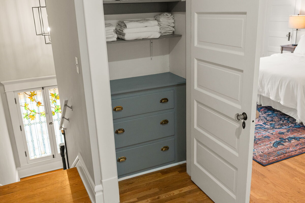 98-web-or-mls-A7406579