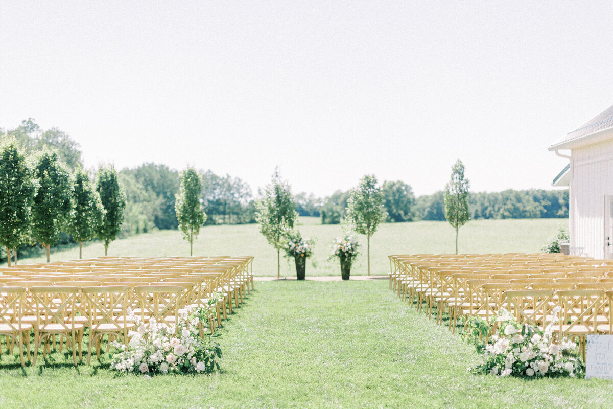 magnolia-hill-farm-ohio-wedding-venue-photographer-laura-bill-46