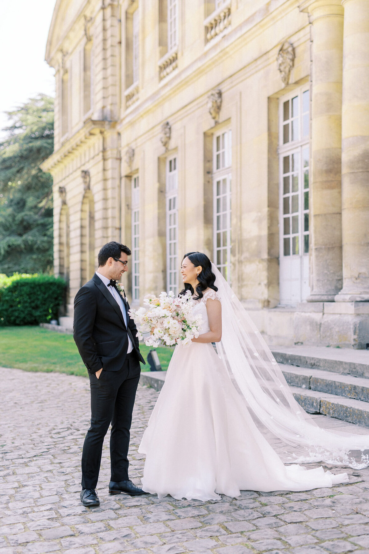 Maïlys Fortune Photography Husband Wife Wedding Weddings Photography France Switzerland Italy Timeless Dreamy Imagery Bilingual French English Destination Weddings Destination Wedding Provence French Riviera Paris Lake Como Tuscany61
