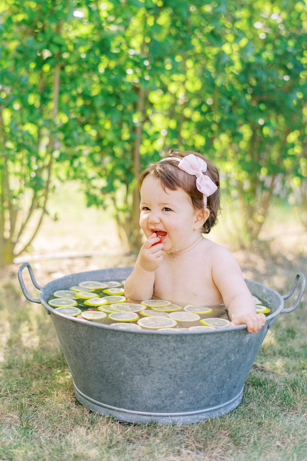 geneva-family-lifestyle-photographer-maternity_10
