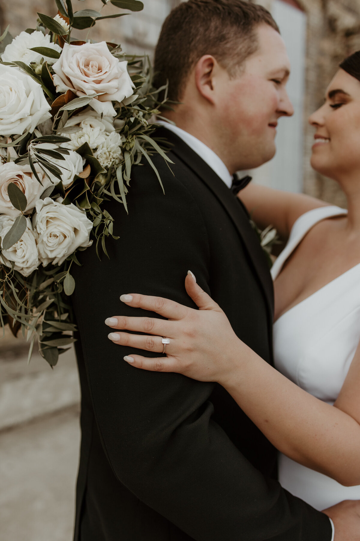 BlacksmithMainWeddingFirstLook|EmmaHaletPhotography2022-23