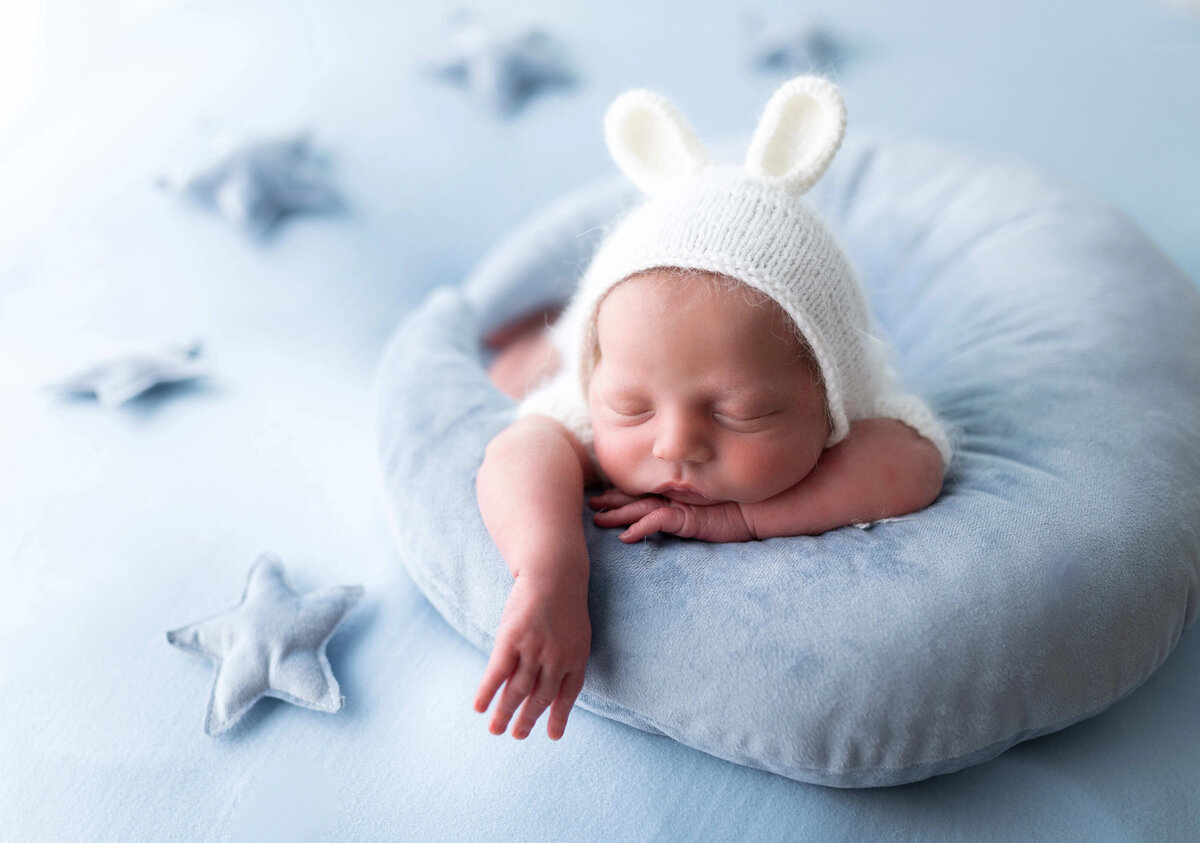 affordable-newborn-boy-photographer-wayzata