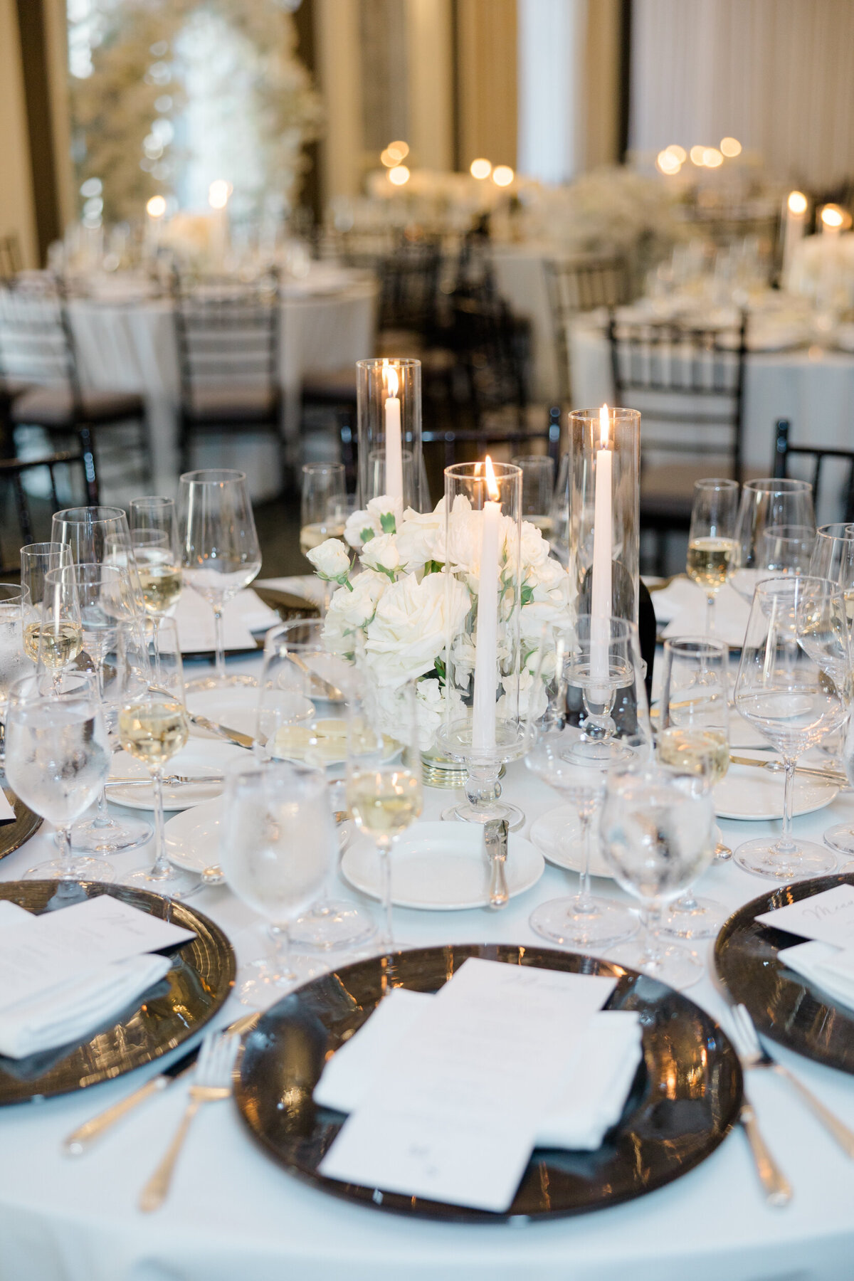 Lexi Benjamin Photography_Waldorf Astoria Chicago Wedding_09.21.24-186