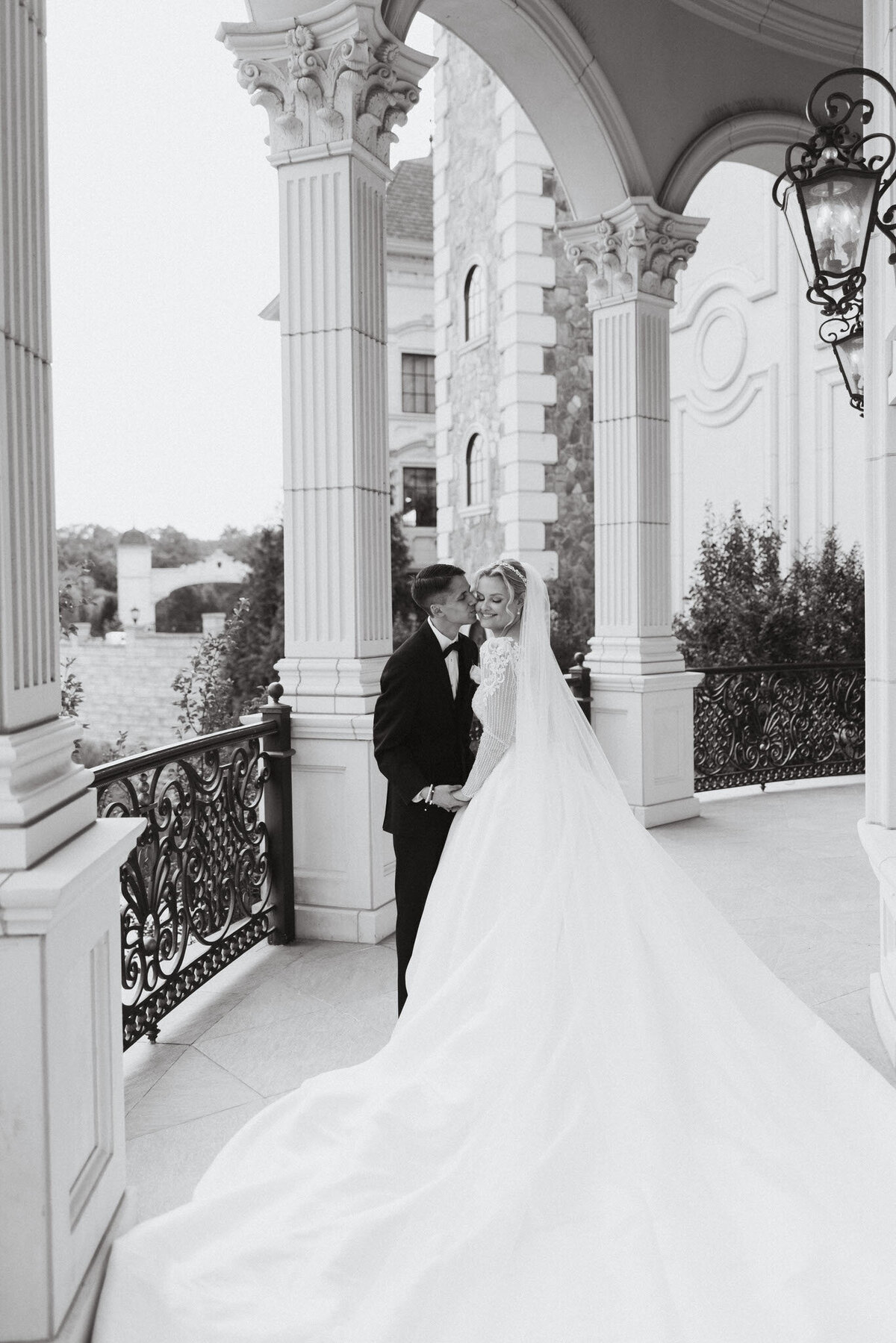 250613-Laura&Alex-Wedding-TheLegacyCastle-PomptonPlains-NJ-Previews-Web-113