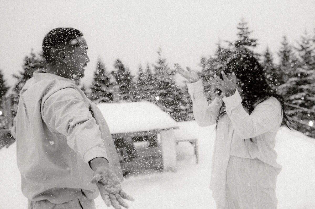 S-R_Winter-Elopement-Quebec-191