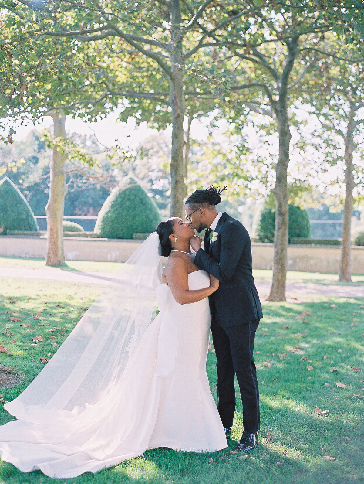 KatieTraufferPhotography-LaurenandJohnnyWedding-417