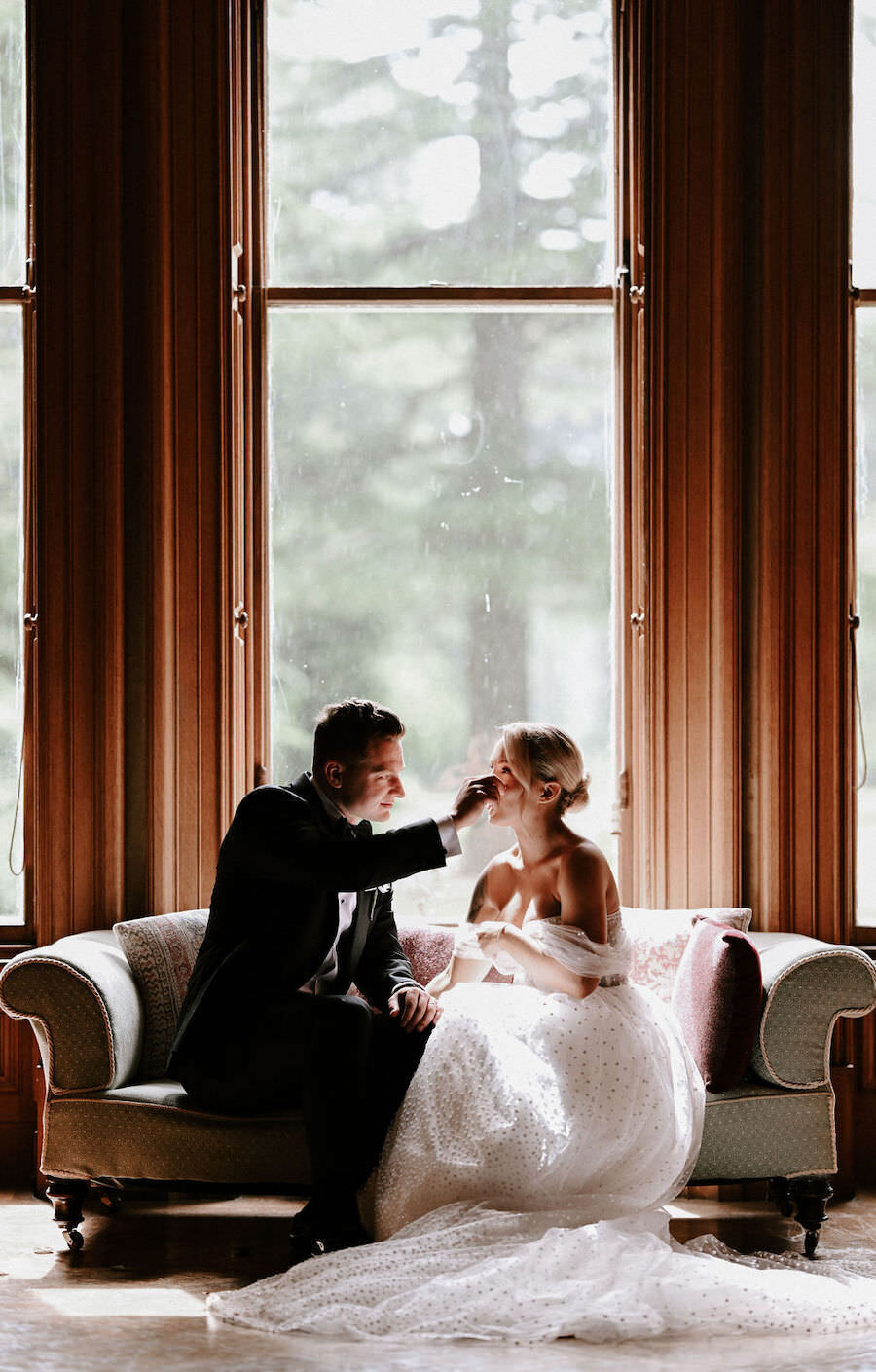 Nicola-Campbell-Timeless-Wedding-Photographer-Scotland-Errol-Park-Siobhan&Cameron-46
