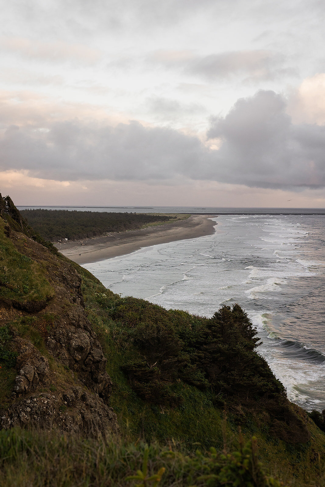 Final_Seaview Washington Elopement - Tara Nichole Photo - 2024 - Lauren and Jarrod-196