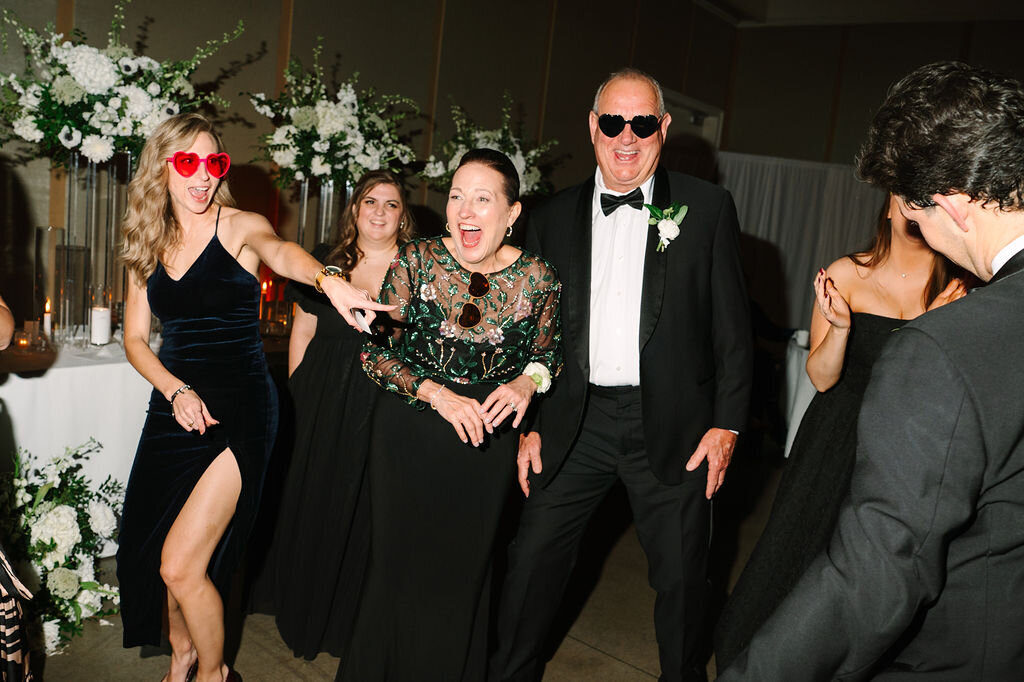 ellie-robert-art-museum-wedding(79of87)