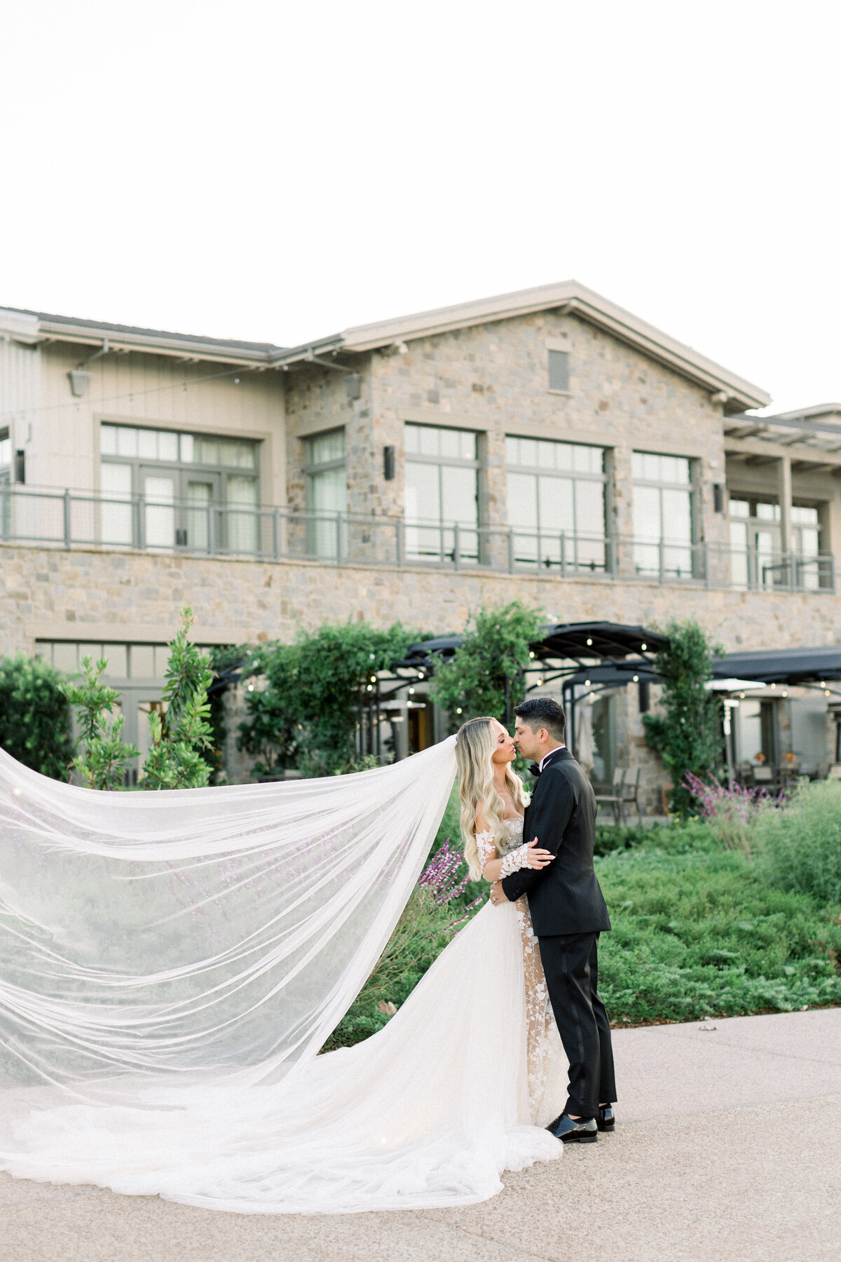 Previews Alexis and Dustin Rolling Hills Country Club Wedding _ Hello Blue-41