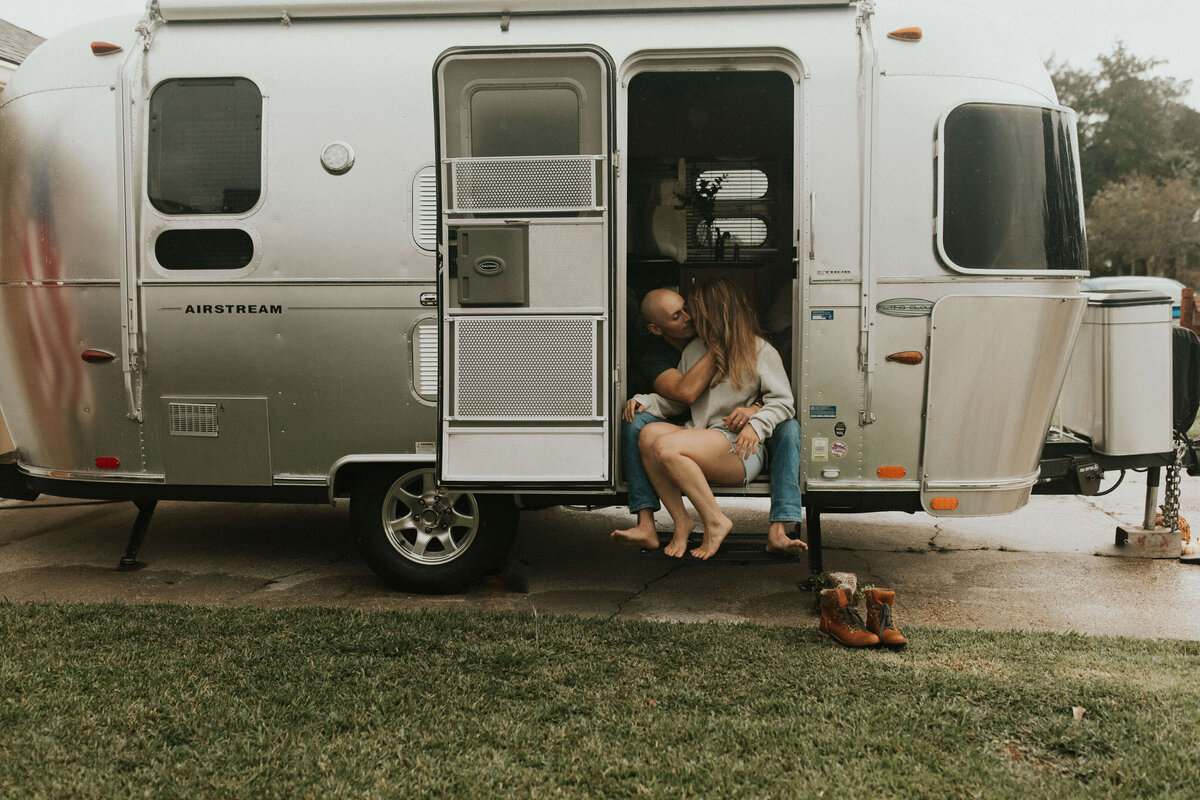 new-orleans-airstream-engagement-113