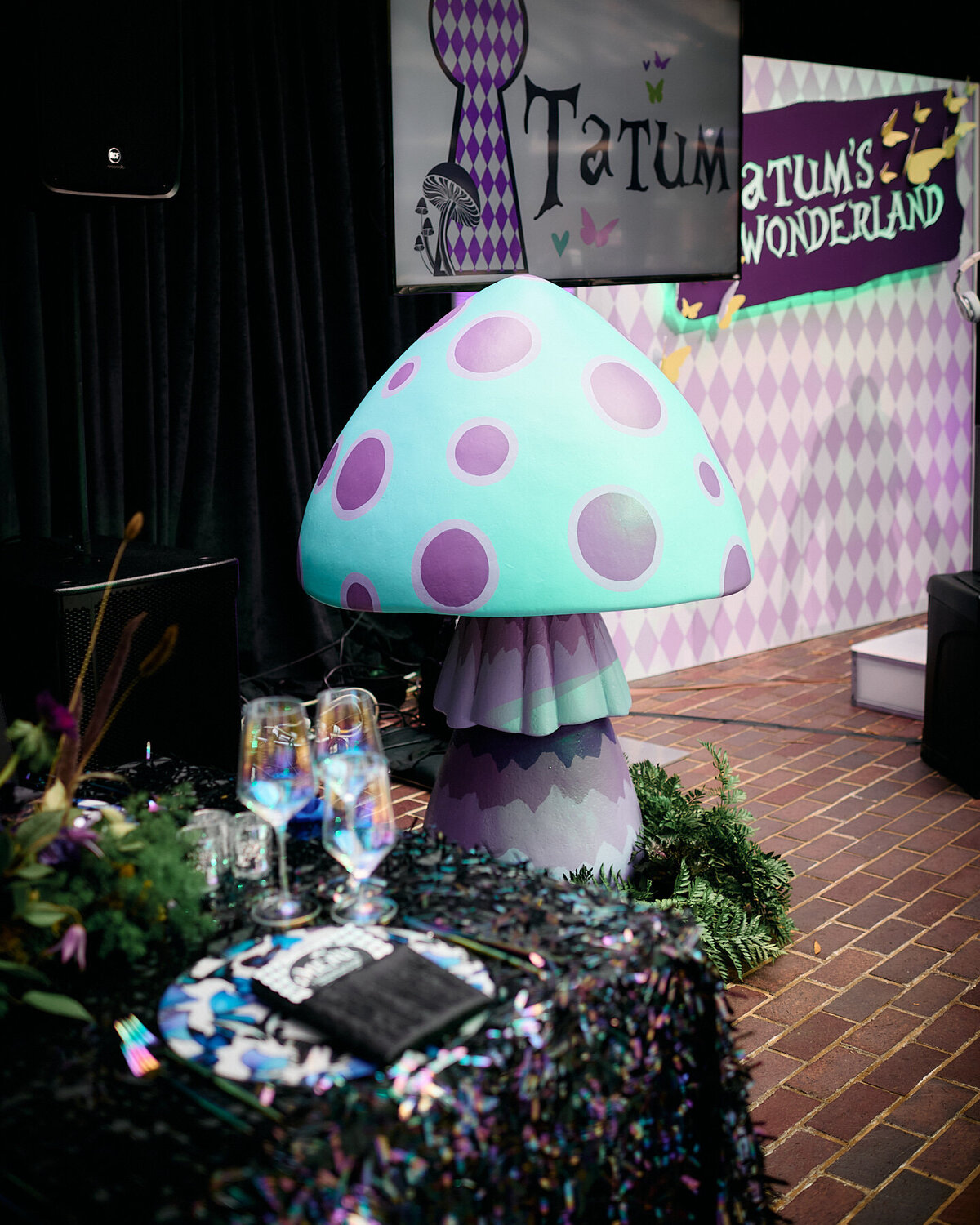 MagnoliaBluebird_DEbyMB_WonderlandfBatMitzvah_EliTurner00018