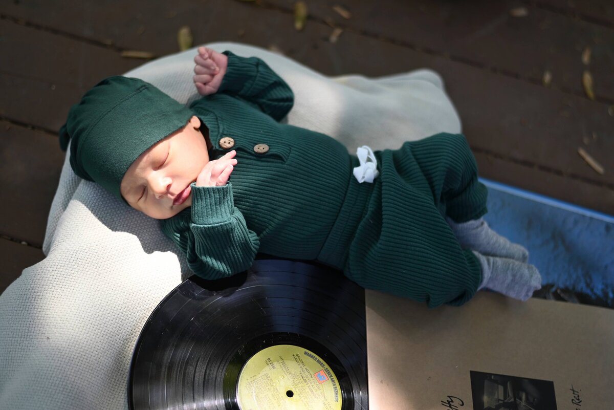 newborn-vinyl-sunshine