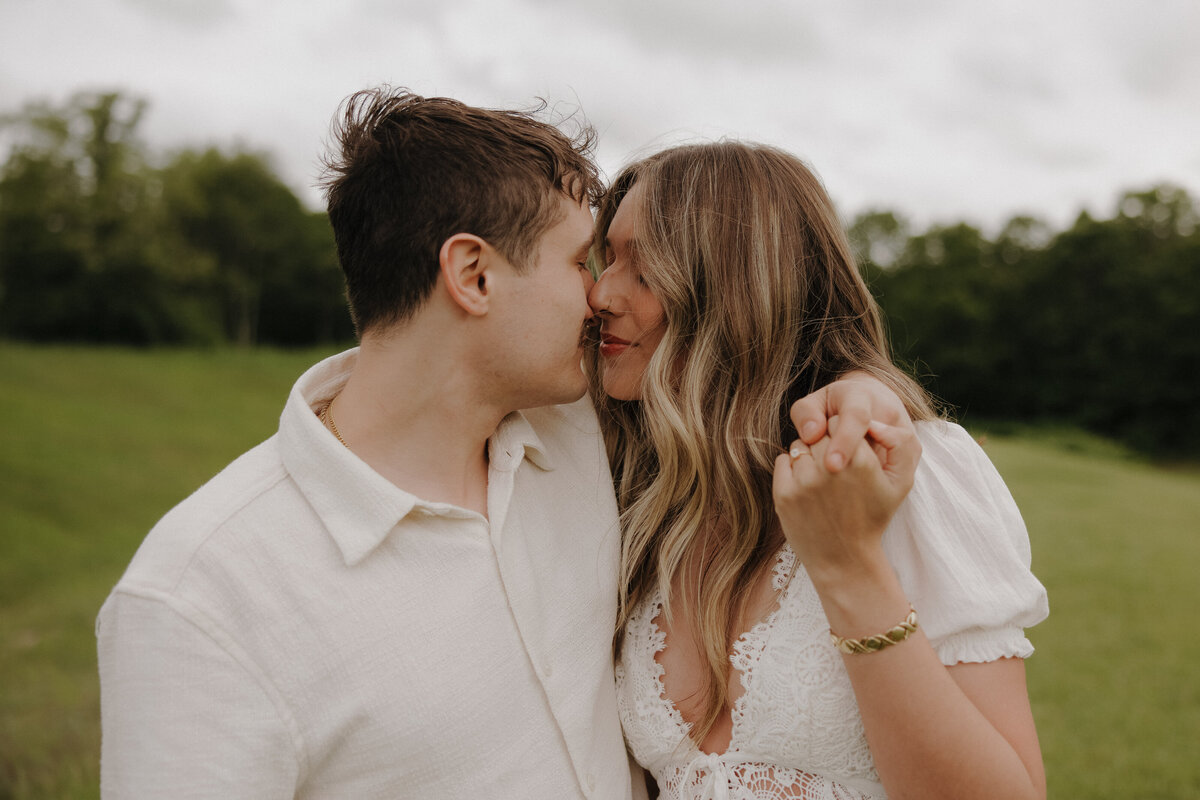 massachusetts-engagement-session-golden-hour-couples-photos-19