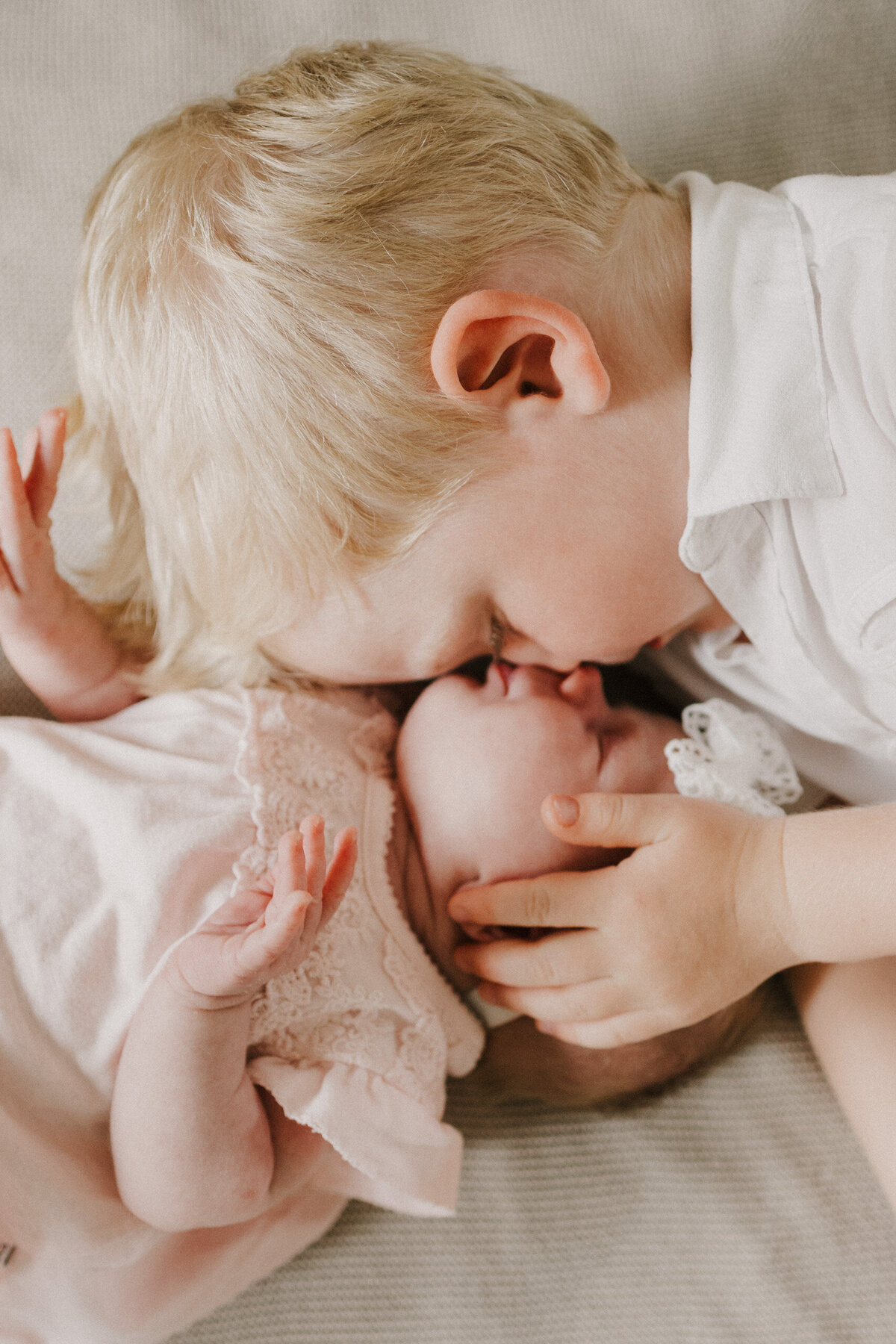Newborn Fotoshooting Salzurg Baby babyfotoshooting neugeborene zuhause