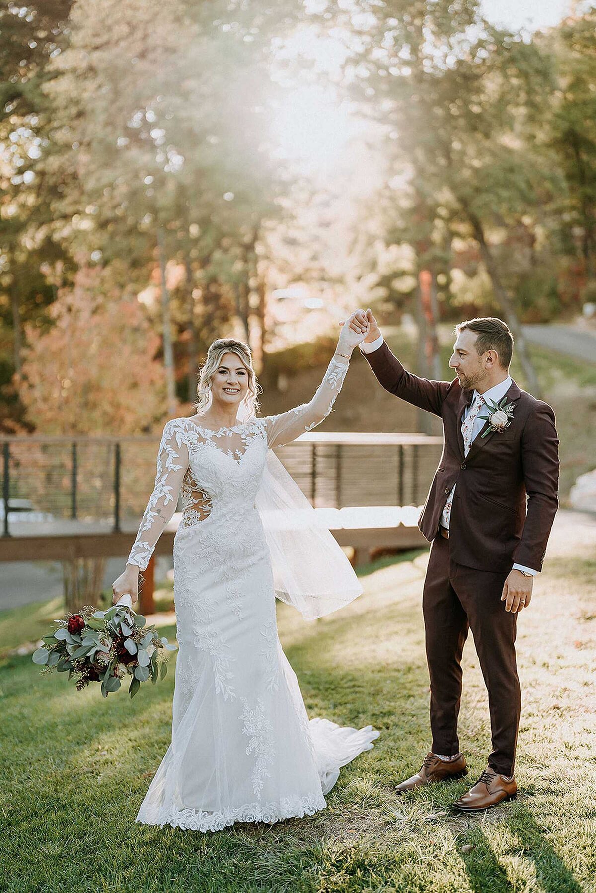 trillium-destination-wedding-venue-tennessee-sunset-photos