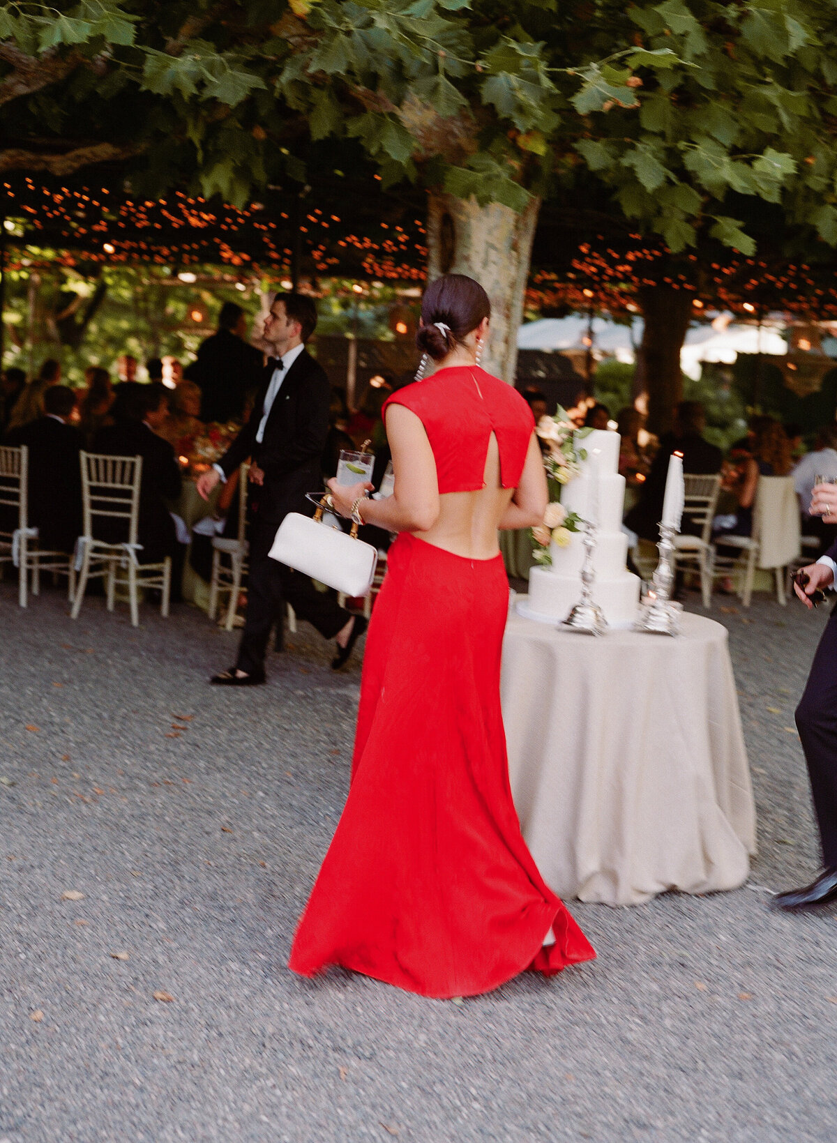 meg-smith-napa-wedding-beaulieuu-garden00149