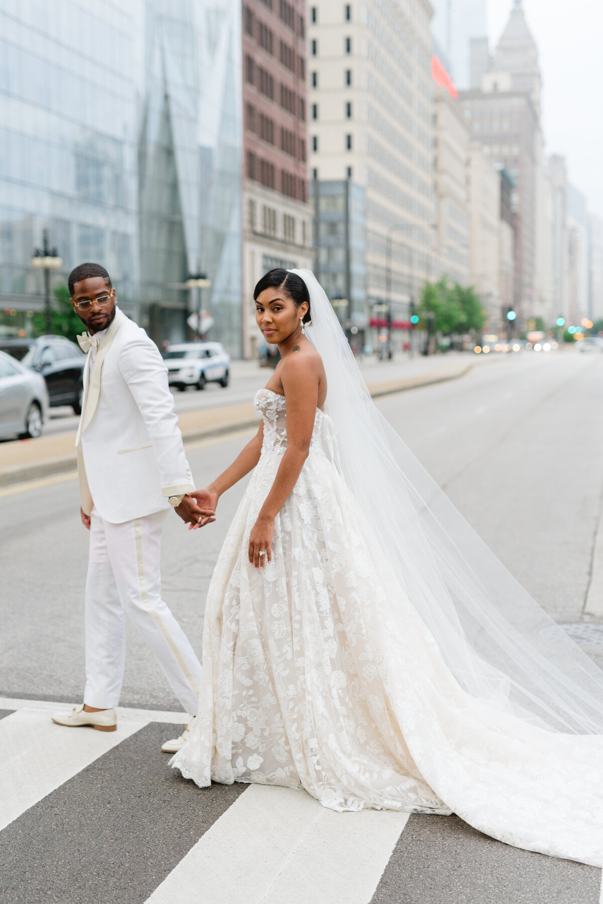 Niki Marie Photography Classic Timeless Wedding Photographer Detroit Michigan Chicago Illinois New York New Destination Travel Fine Art High End Luxury Wedding Engagement Elopement Photo Black White Elegant Traveling Travel City31