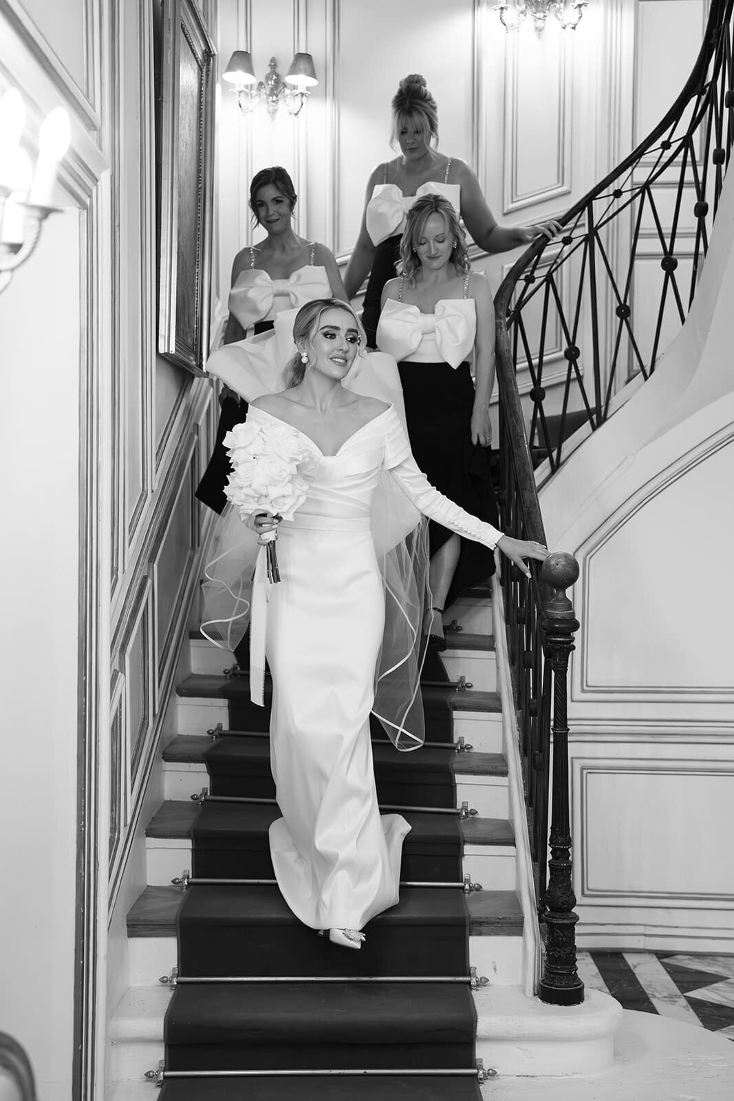 Bride-and-bridesmaids