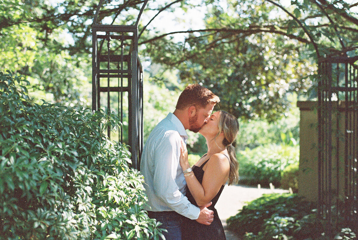 Lisa-Blanche-Photography-Lauren&Connor-FILM-34