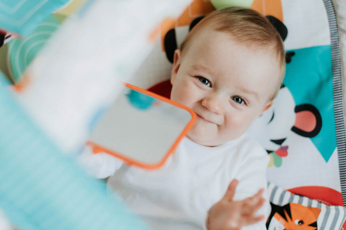 FAMILY_BABY_SHOOT_INDOOR_LONDON_PHOTOGRAPHER_0006