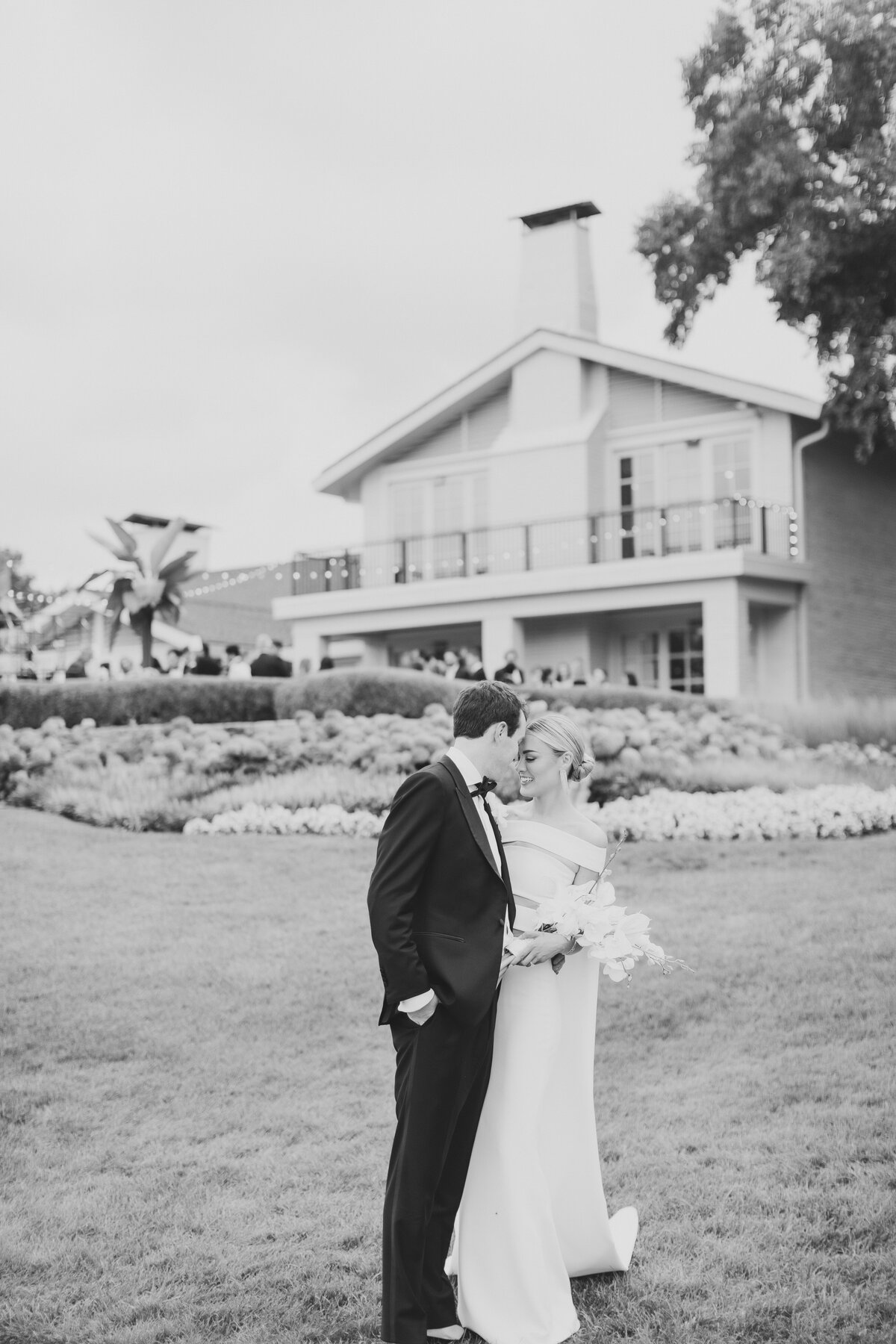 JackJackie_MissionHillsCCWedding_CatherineRhodesPhotography_NellieSparkmanEvents_KansasCityWedding41